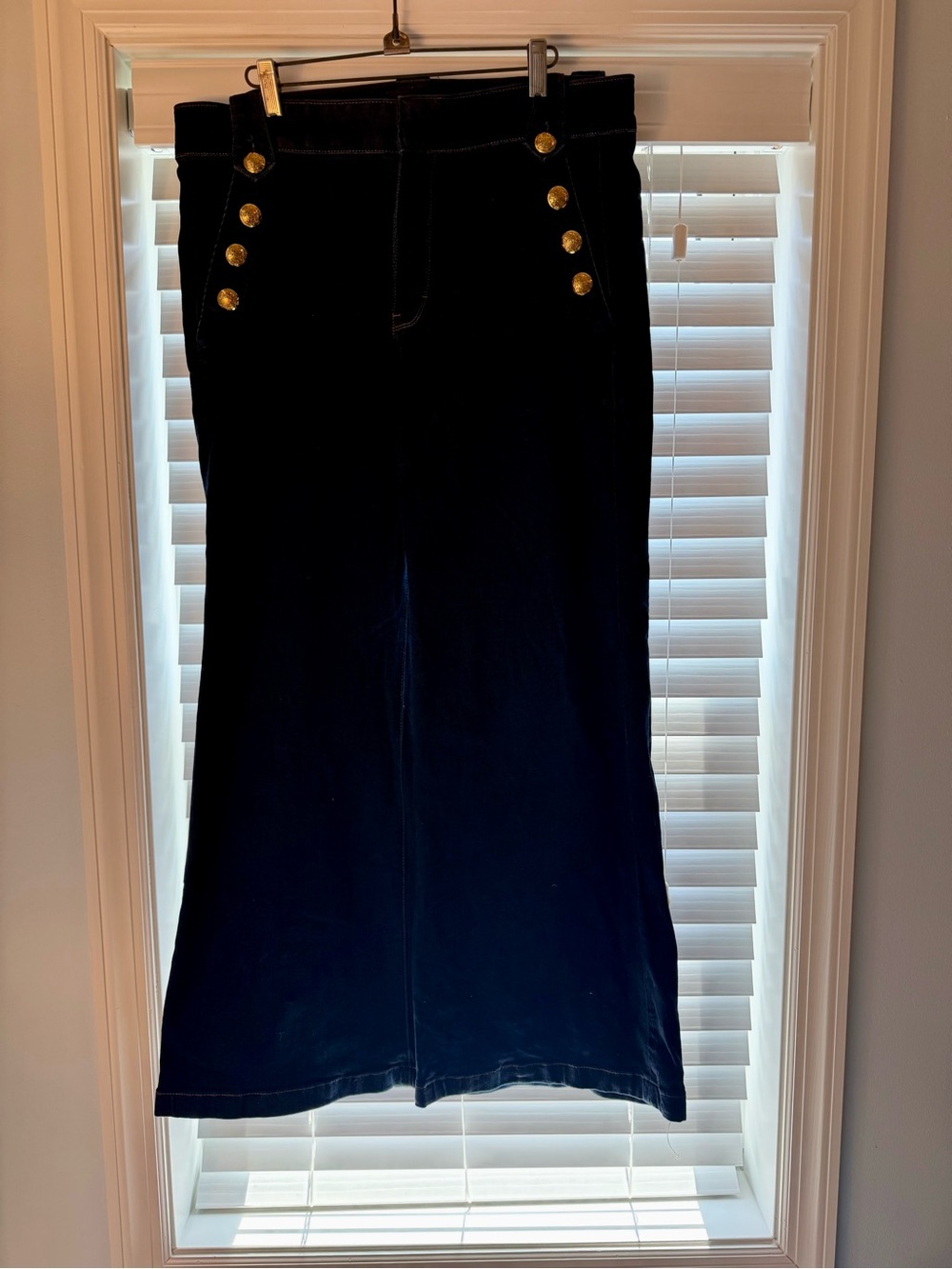 White House Black Market Black Wide Leg dark wash Jeans with Gold Buttons